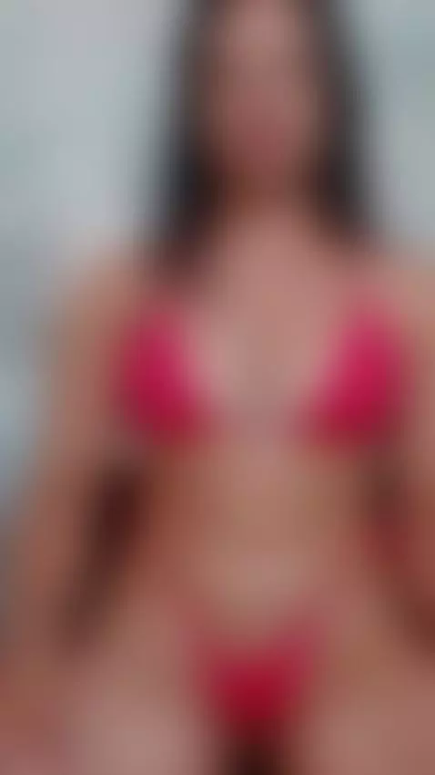 hot and wet pussy by arianafit