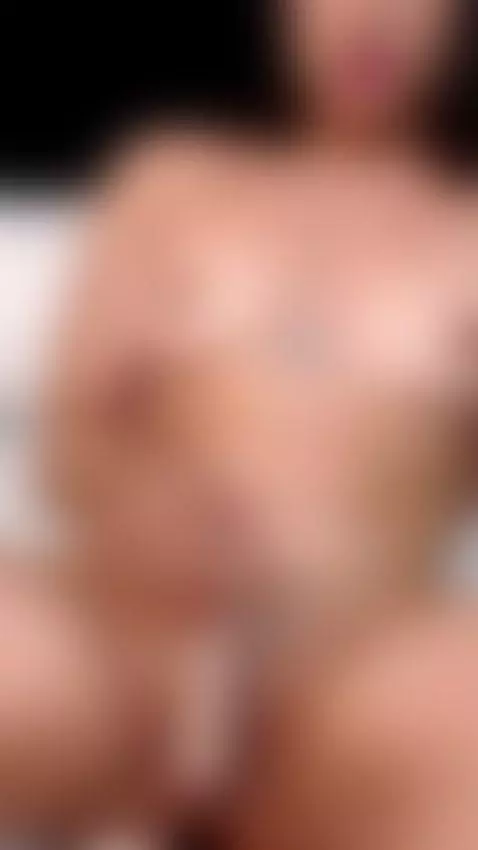 My muscular body needs to feel by arianafit