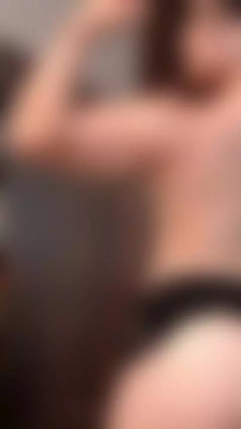 Each muscle of my body beats with desire ... I am strength, ... by arianafit