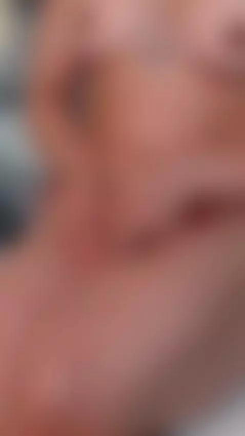 Worshiping my strong body is your privilege ... and your dow... by arianafit