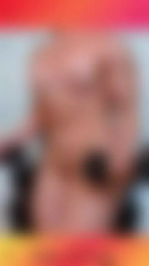 Every curve of my muscles tells a story of strength, but ton... by arianafit