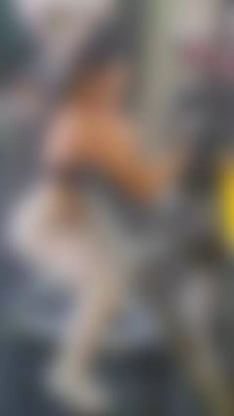 I am a strong, sensual and ready girl to make you lose contr... by arianafit