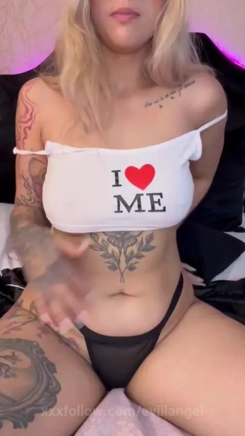 Hot body by eviilangel