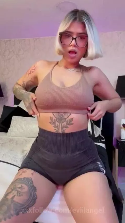 Sexyx and hot by eviilangel