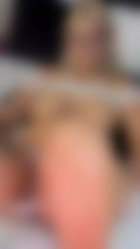 Fuck my hot body by eviilangel