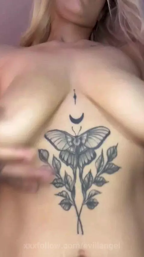 Fuck my hot body by eviilangel