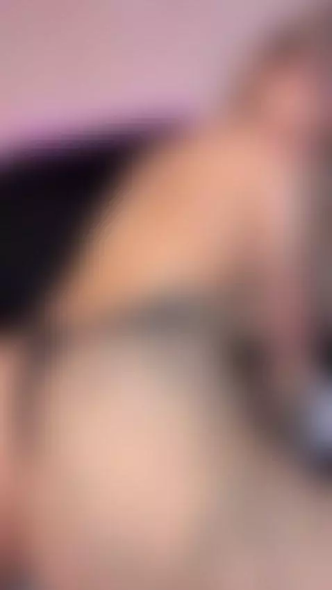 Sexy curves by eviilangel