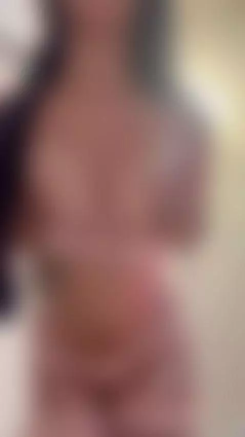 everything that gets wet and hot is on me. by abbycoopers