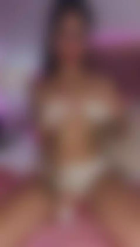 i love to feel the high vibrations in my tight pussy by abbycoopers