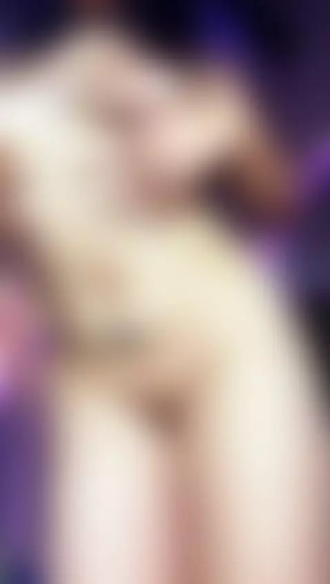 Kneel and obey. by angellfox