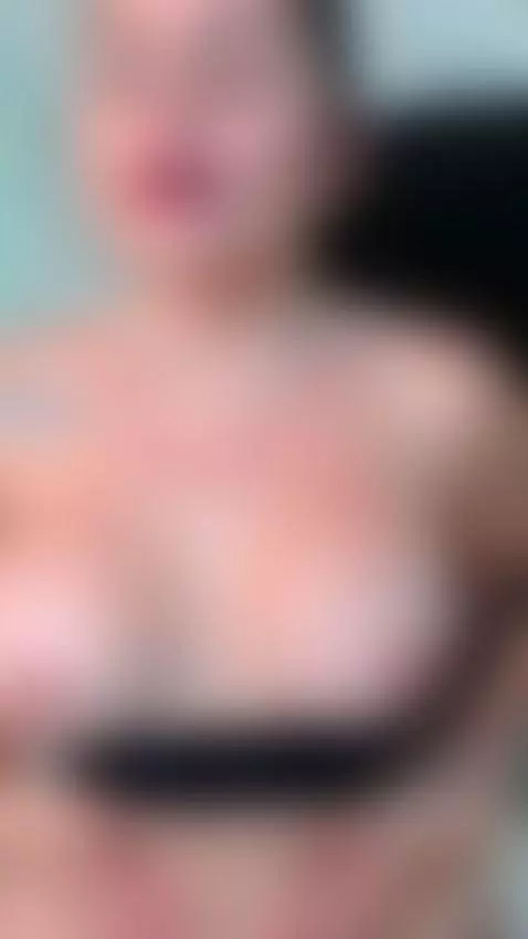 bigboobs by roxanasscoth