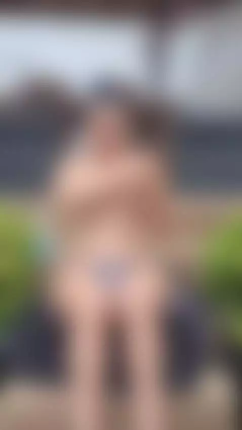 I'm hungry and thirsty for your cock by roxanasscoth