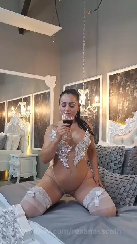 Unforgettable Nights by roxanasscoth