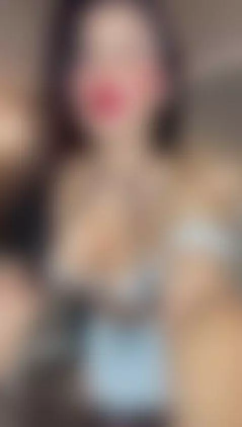 this maid wants to clean every part of the skin by roxanasscoth