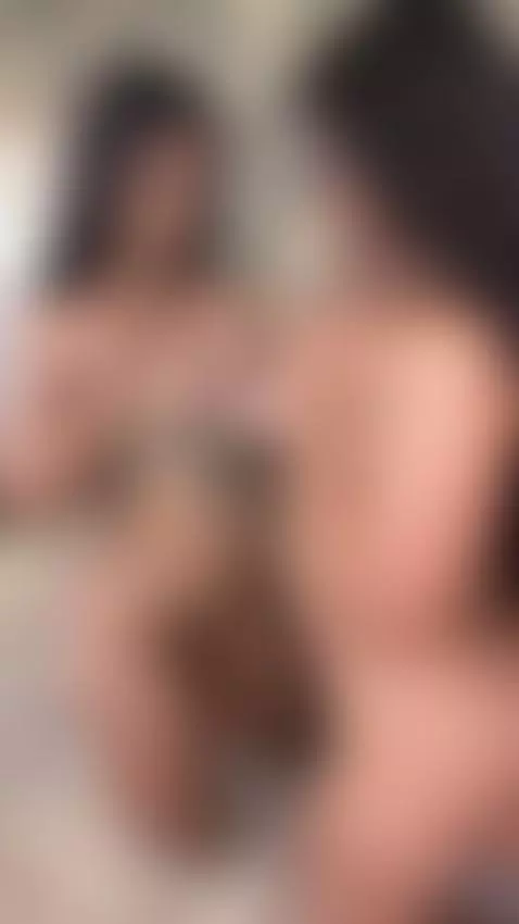 Your fingers miss my body by saschafit