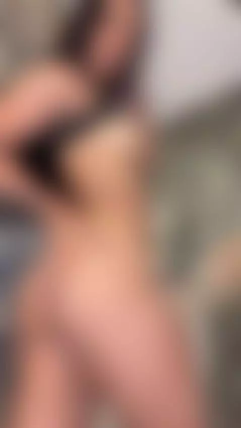 You’re my weakness by saschafit