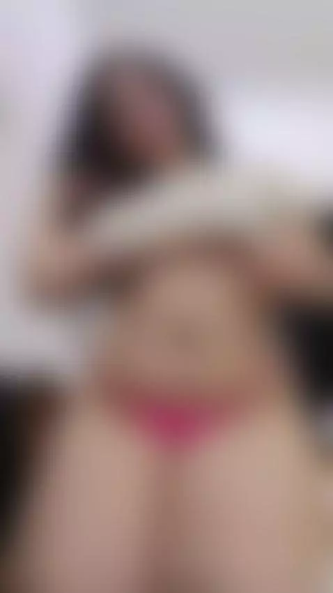 A curvy girl, sensual and burning by salomeray