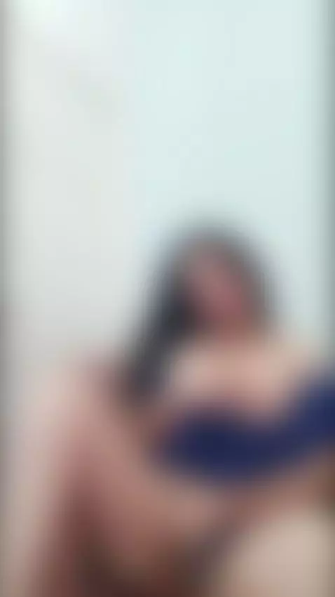 I'm craving your cock inside my pussy by salomeray