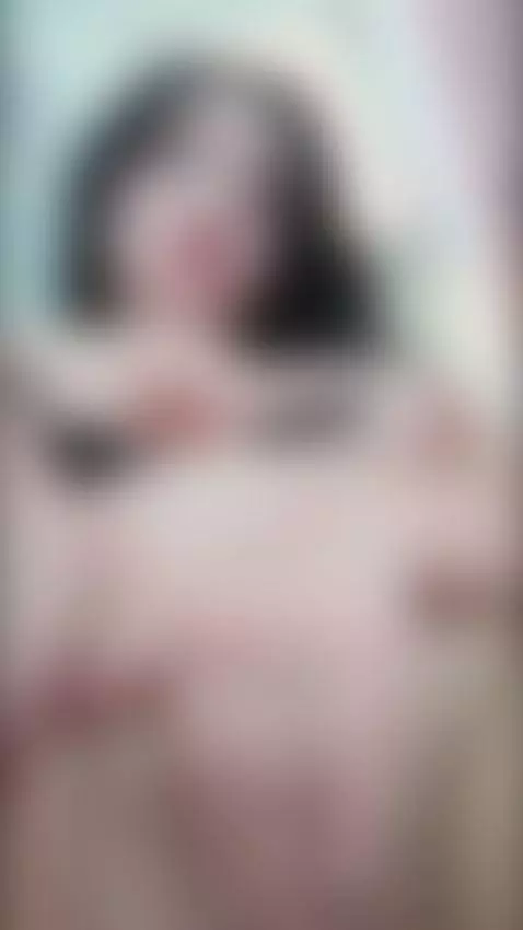 hot and wet by salomeray