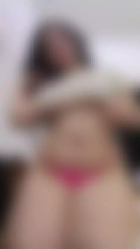 There is nothing more tempting than a curvy woman by salomeray