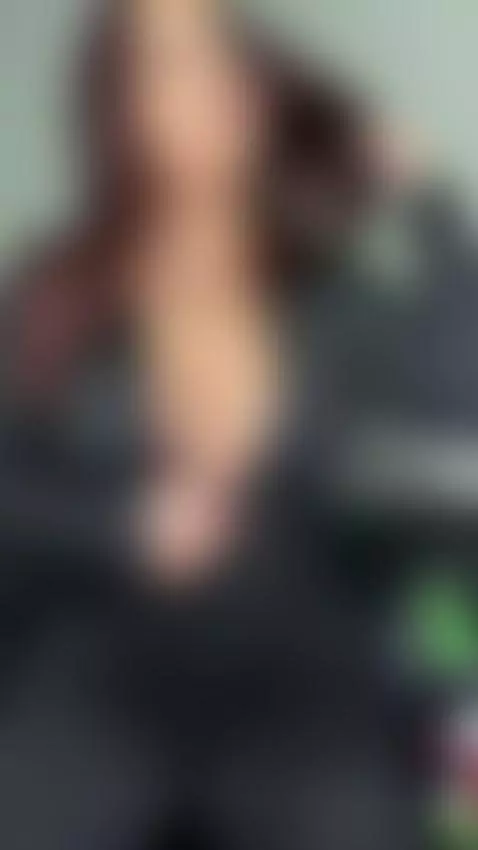 Do you prefer ass or boobs?🍑🥥 by chelsgr03