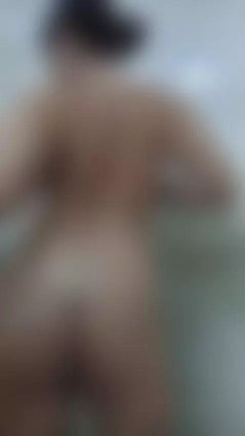 Keep looking at me, I'm made to tempt you. by valerymilff