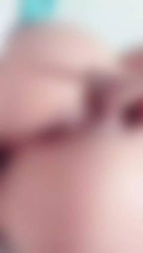 I love touching myself and being seen doing it by paulettesanders