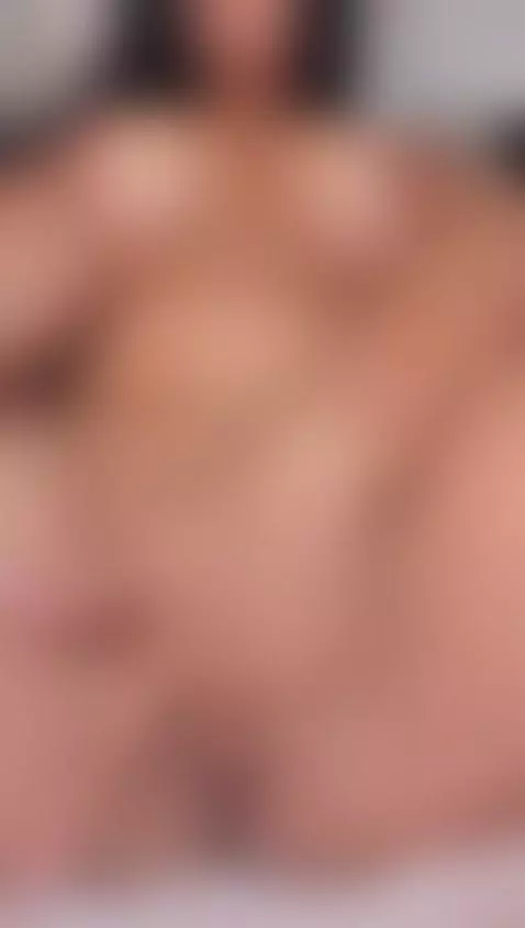 I love feeling your fingers penetrating my wet pussy by paulettesanders