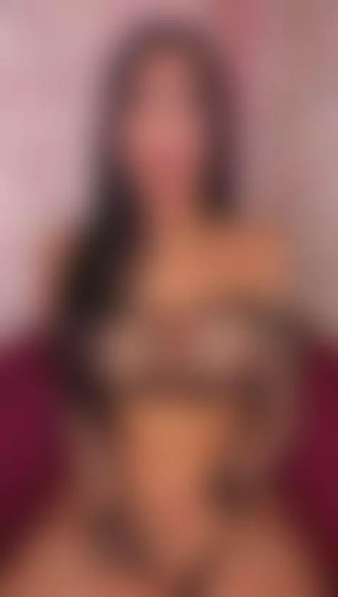 Teasing my pussy by paulettesanders