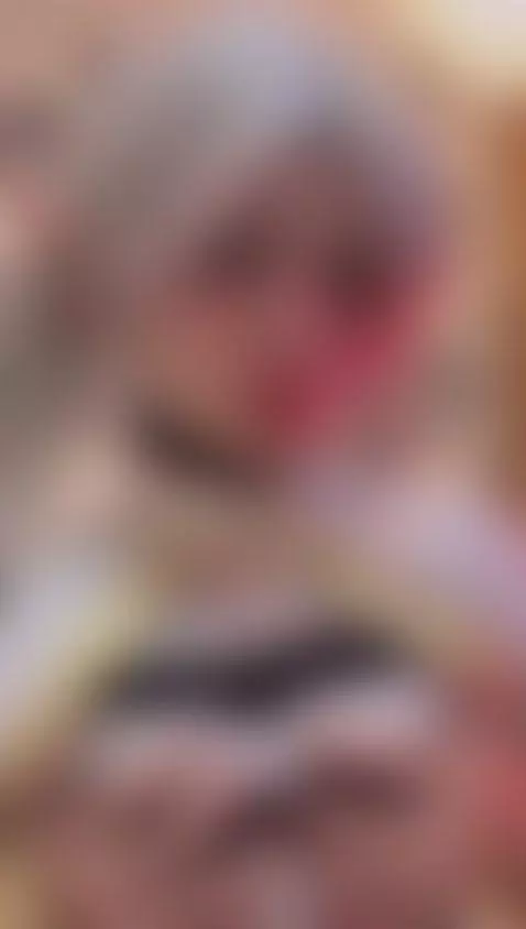 This body knows what it wants… and today it wants your eyes ... by sarenizumi