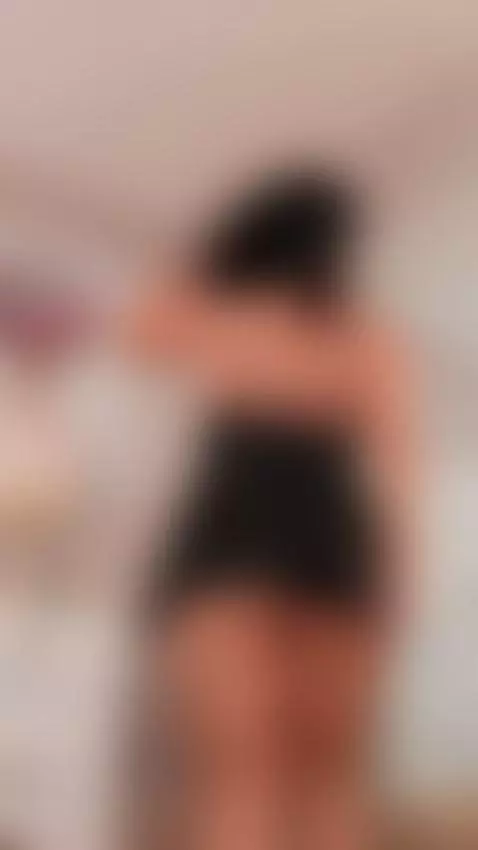 go crazy to see my dress rise up by sofiiw