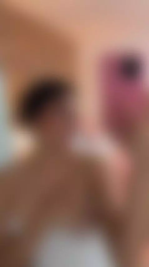 in front of the mirror for you to notice even more my beauty by susyluv