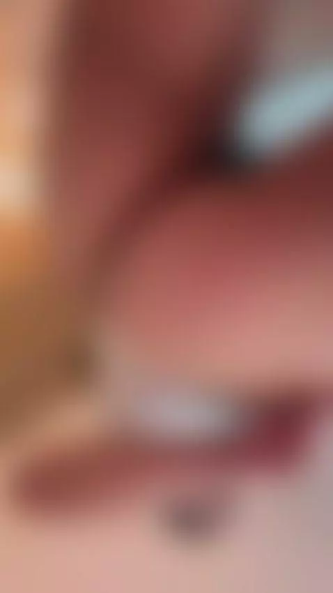 Totally dressed, but my tender look and my sensual attitude ... by susyluv