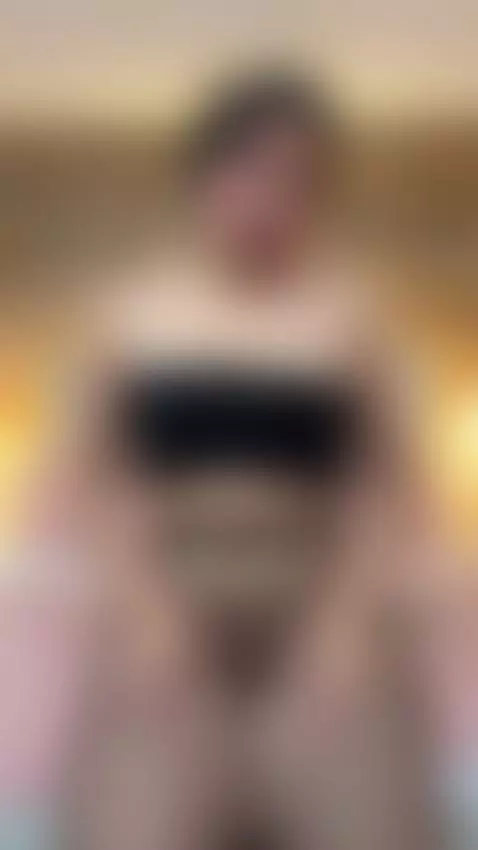 Playing with myself is an irresistible pleasure. by susyluv