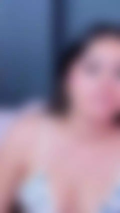 The fire runs through me, my breasts tighten, my skin burns ... by susyluv