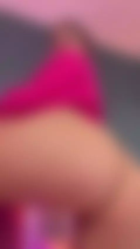 My eyes say it all… I’m ready to let go with you. by susyluv