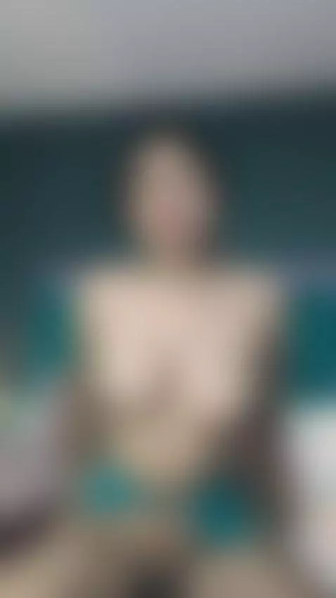 I play with my pussy thinking of how you’d take me. by susyluv