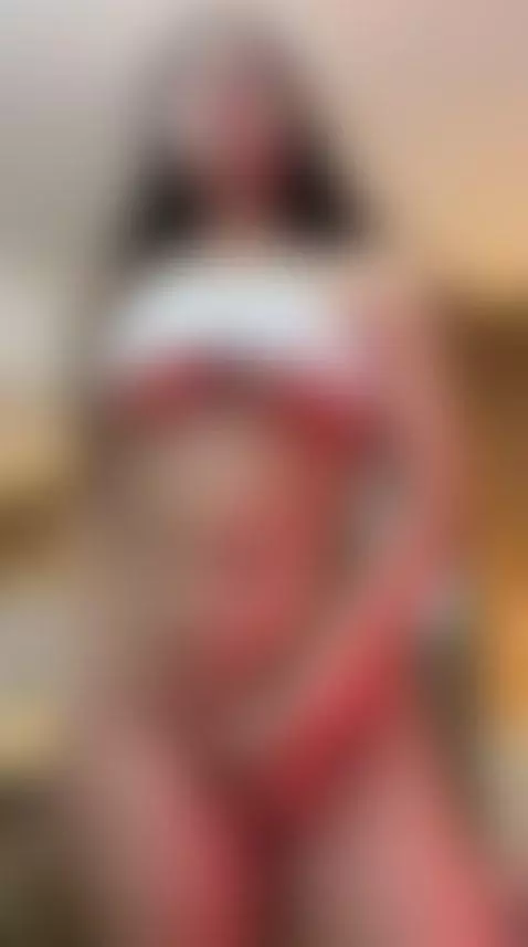 My body is pure temptation… and you’re the one I’m teasing. by susyluv