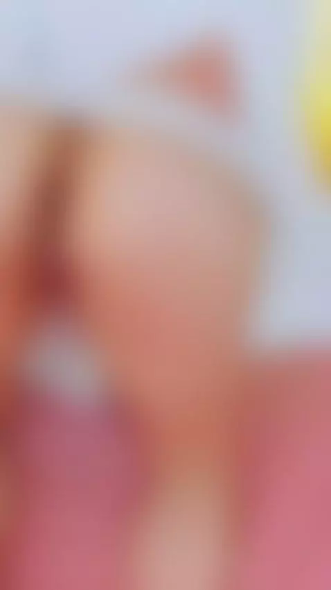 My pussy’s dripping down my thighs… and my ass wants to feel... by susyluv