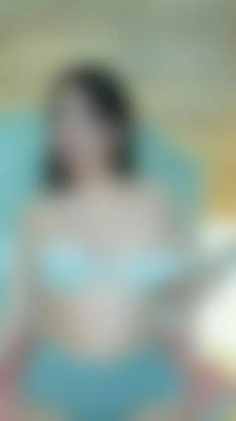 My curves were made to make you lose control. by susyluv