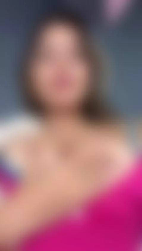 I’m in naughty mode… and you’re perfect to play with.🍒🤤 by susyluv