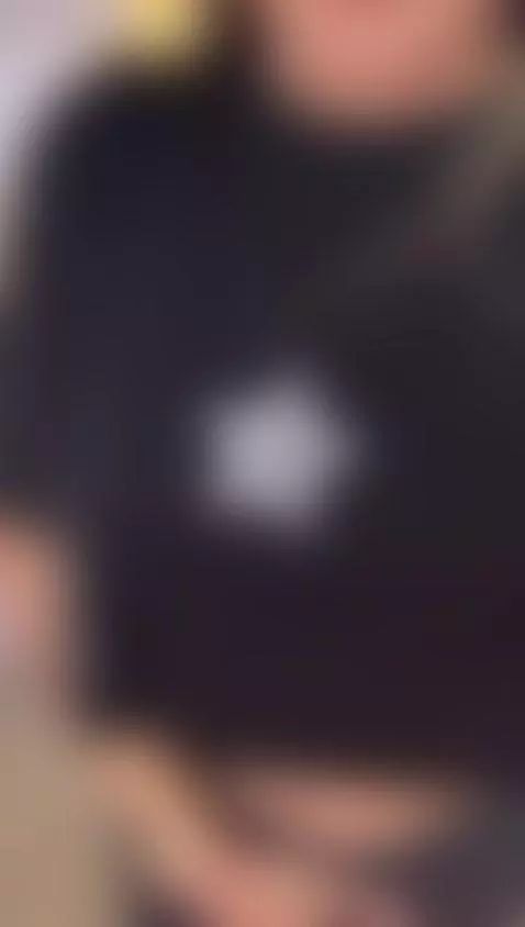 Today my body is yours ... come and make me tremble by susyluv