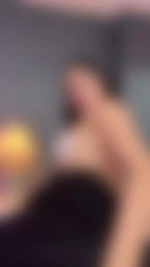 My great ass is calling you, do you come? by susyluv