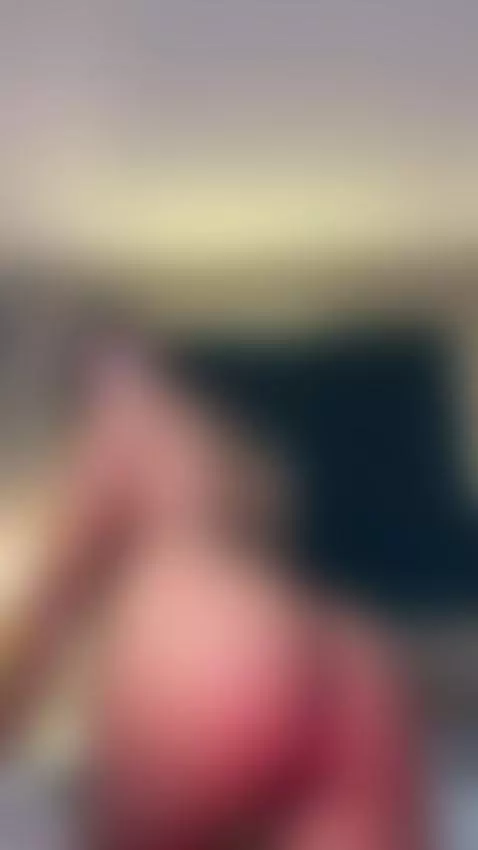 So sensual that even the air brushes me with desire by susyluv