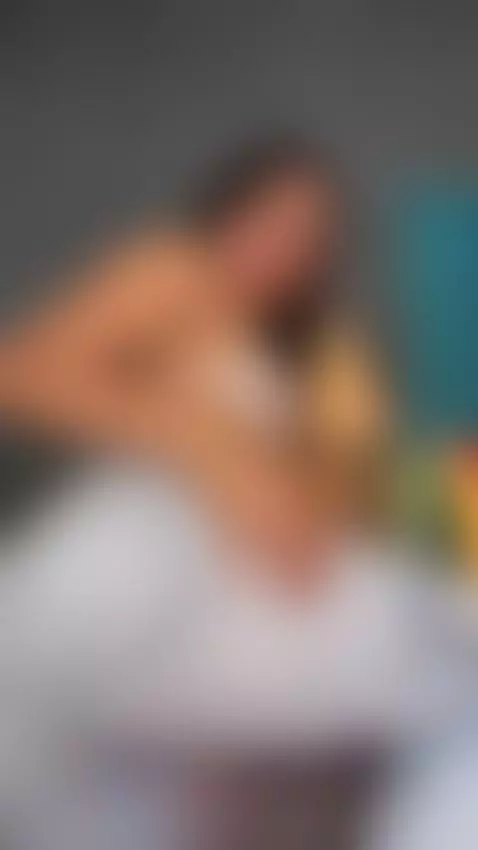 Sensual and tempting curves. by susyluv