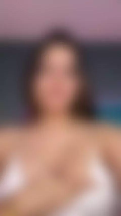 I'm here, wet of desire, waiting for you by susyluv