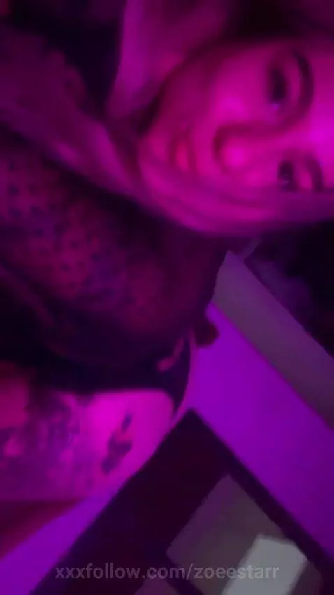 your favorite blonde by zoeestarr