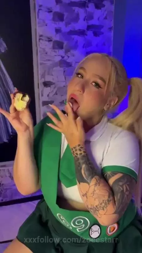 almost as creamy as my pussy... by zoeestarr