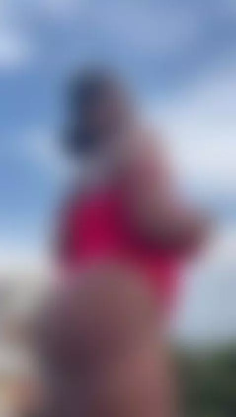 Enjoy watching my big boobs bouncing 💗🌸
https://es.stripchat... by betsybennet05