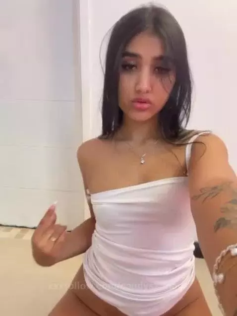 Come to my live, I'm very naughty. by candyssimons